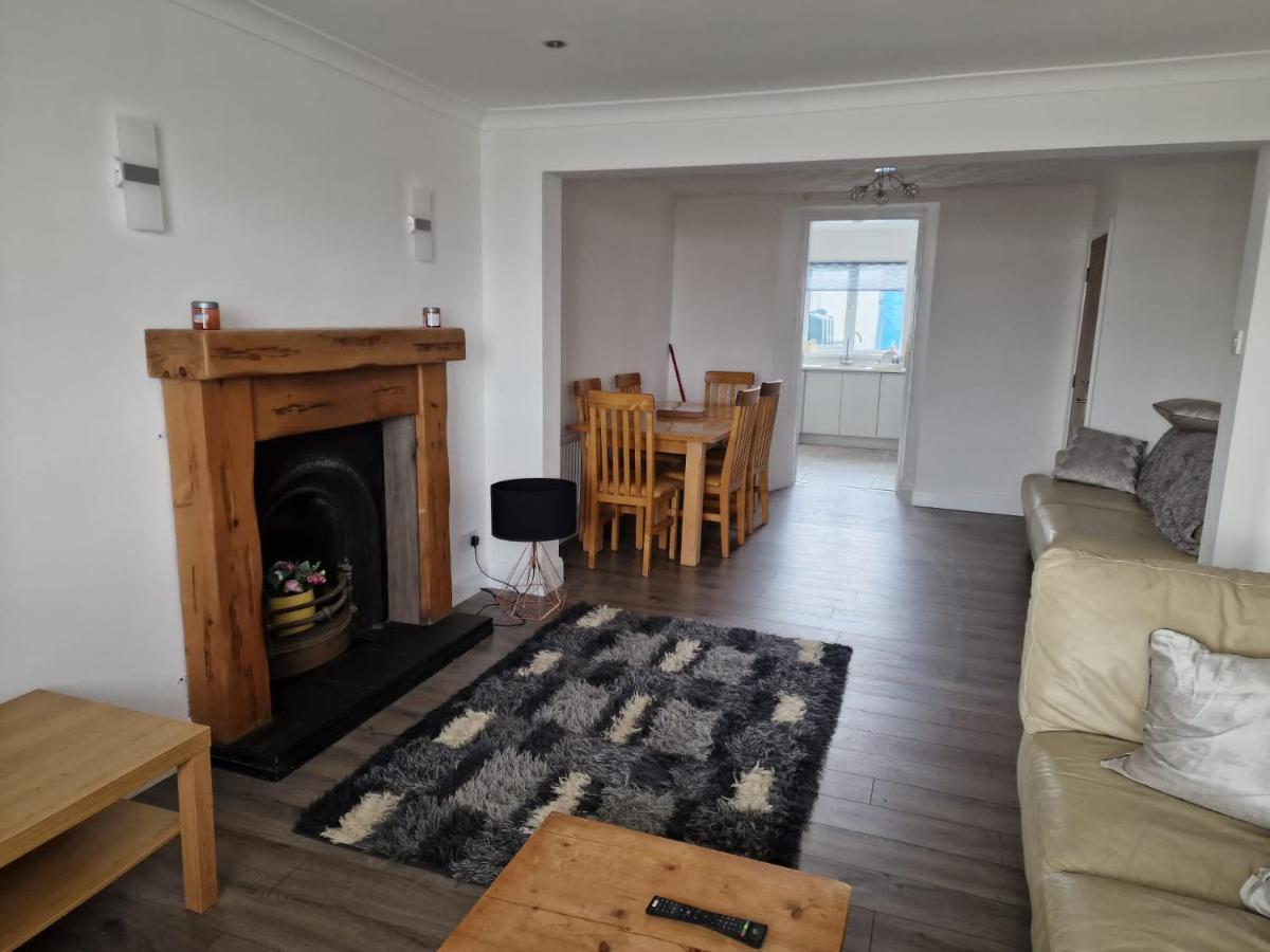 Enfield Street House Behind Portstewart Promenade With Partial Sea View From Front 3 Bed Sleeps 7 Villa Ngoại thất bức ảnh